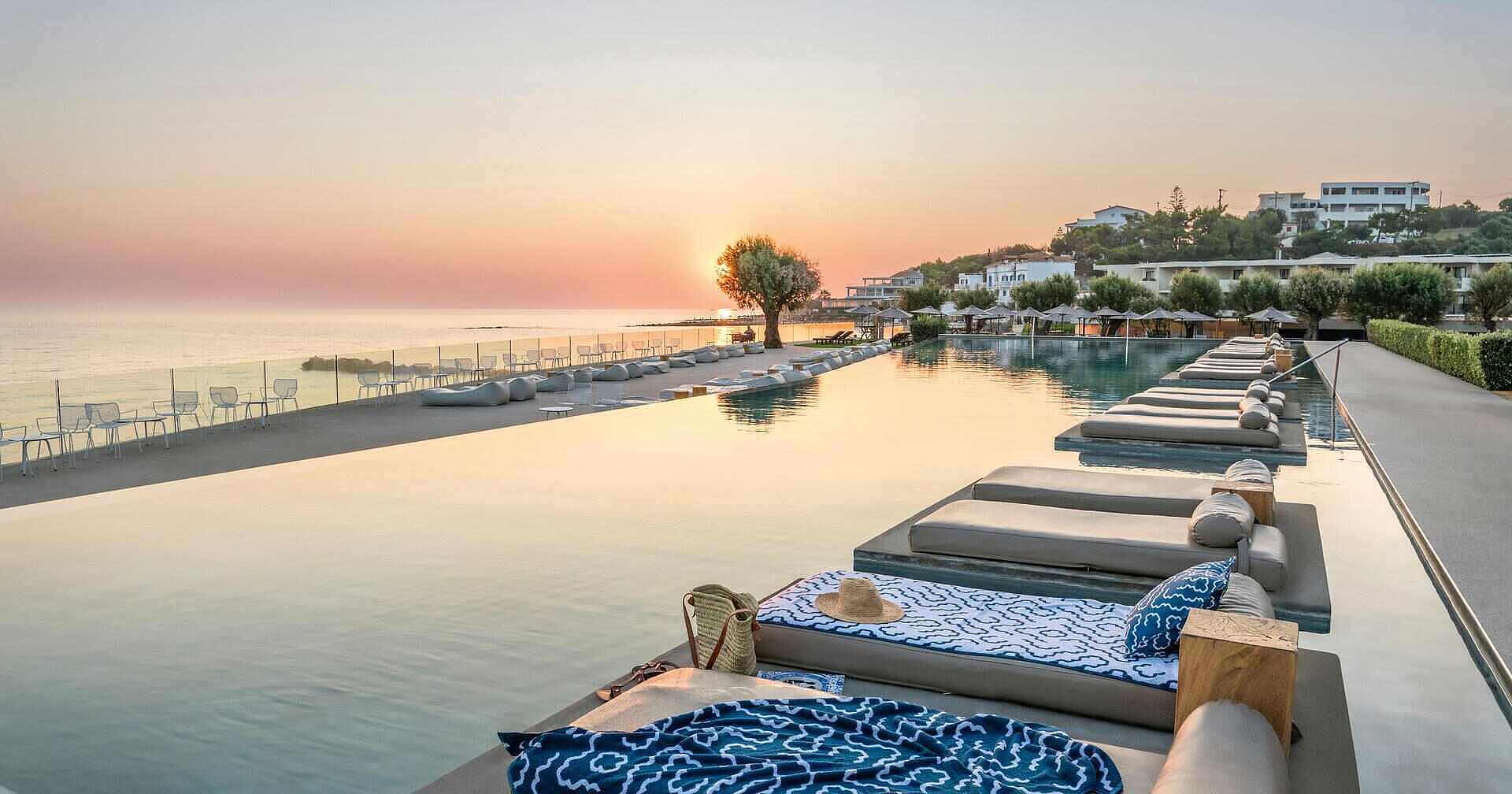 caravel hotel zante