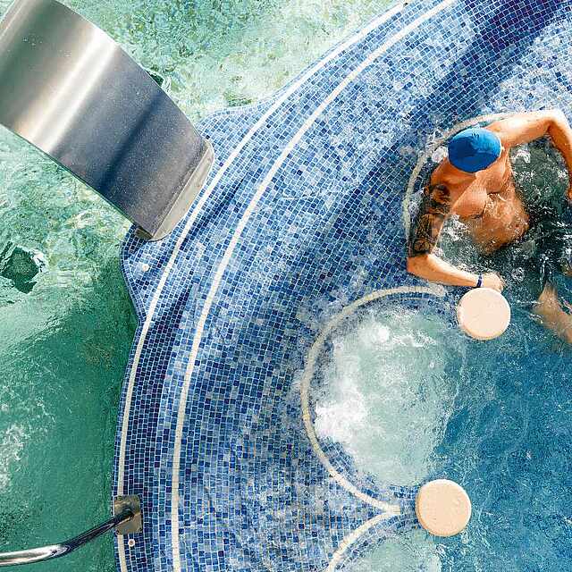 Bubbelbad in het wellnessgedeelte