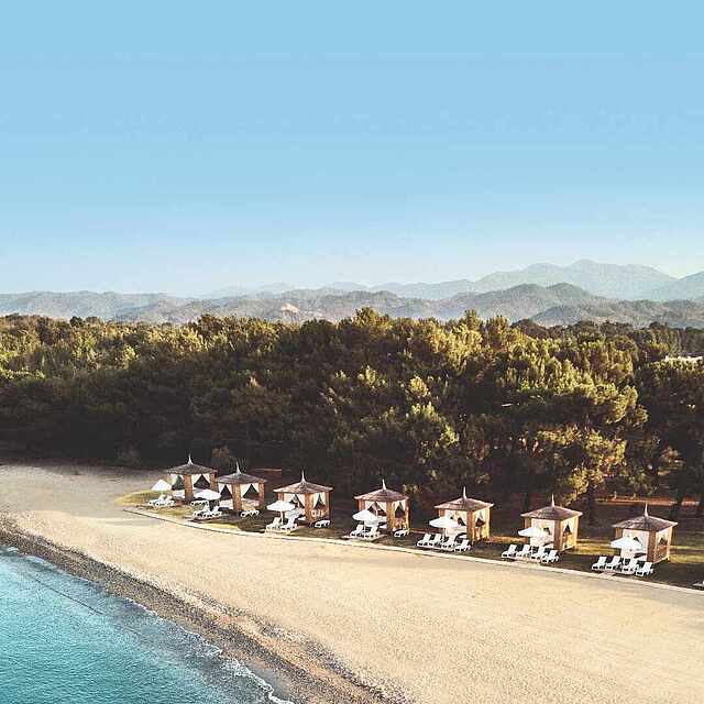 Wunderschöner, kilometerlanger Sand-/Kiesstrand