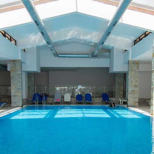 Indoor Pool TUI BLUE Nevis indoor pool Hallenbad Schwimmbad