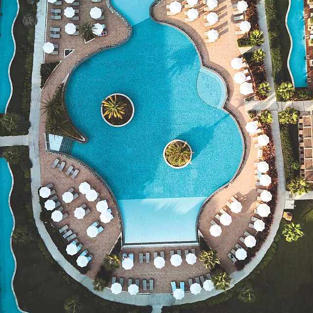 Sechs Pools warten auf Sie